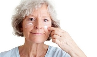 Methods for facial skin rejuvenation at home
